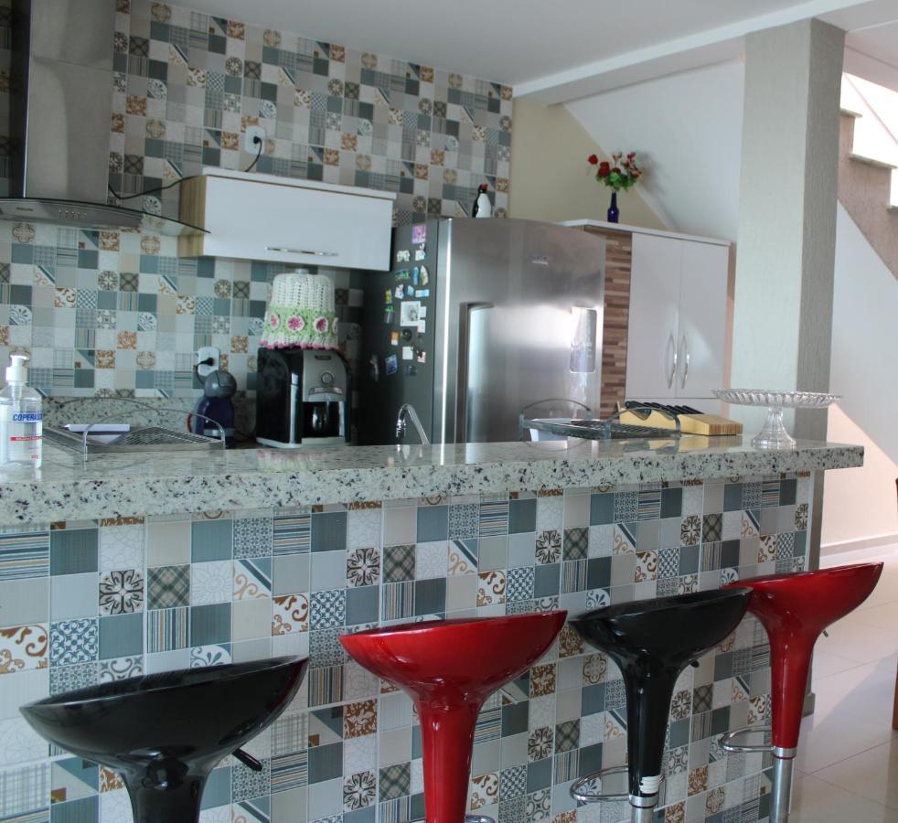 Casa Rainha Da Paz Villa อาปาเรซีดา ภายนอก รูปภาพ