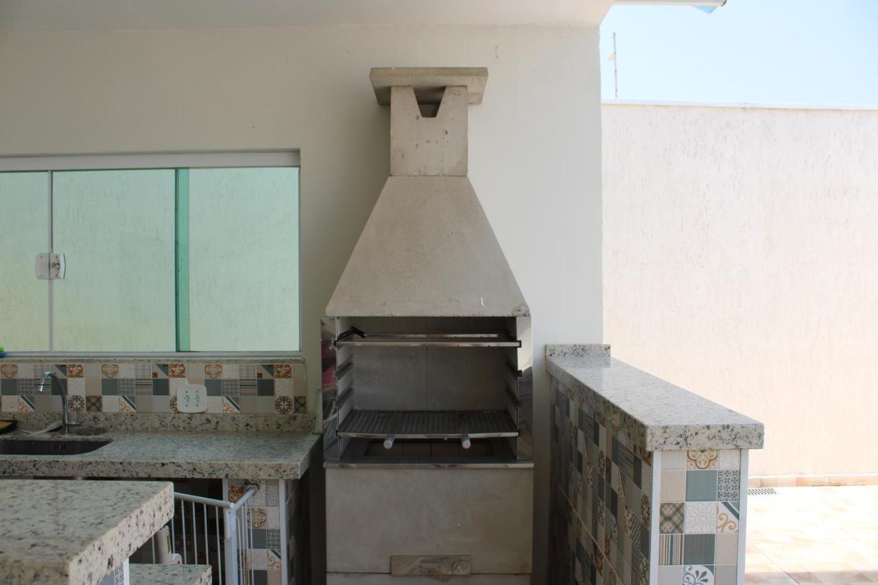 Casa Rainha Da Paz Villa อาปาเรซีดา ภายนอก รูปภาพ